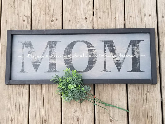 MOM sign with children's names