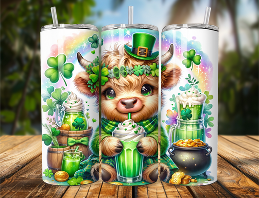 Lucky Highland Cow Tumbler – St. Patrick’s Day Shake & Gold Design