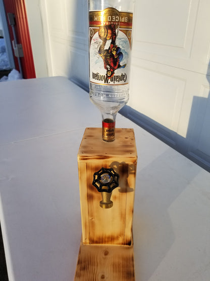 Liquor Dispenser Captain Morgan It's 5 o'clock somewhere